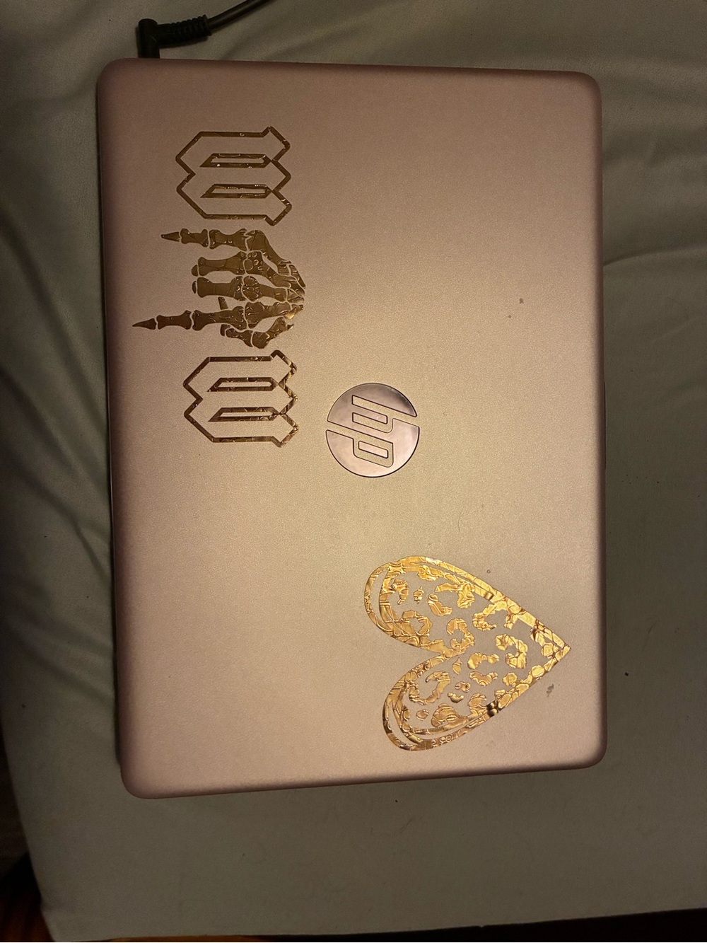 HP Laptop with Black Display Bezel and Gold Keyboard - Picture 7 of 8